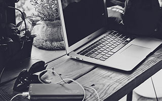 kaiyun官方入口登录-前场压迫是否成为破密防的重要间接打法，前场进攻